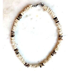 Vintage Aeropostal Necklace Puka Shell Chip  16” Signed 1987 Aero